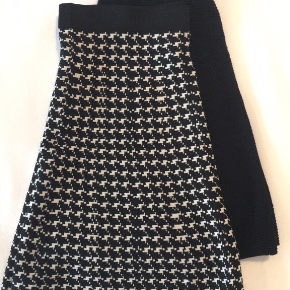 Max Studio Skirt - Picture 5 of 5